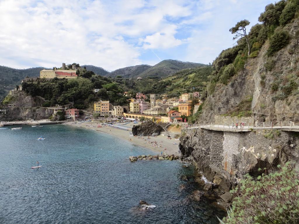 Pretty White House Villa Monterosso al Mare Exterior photo